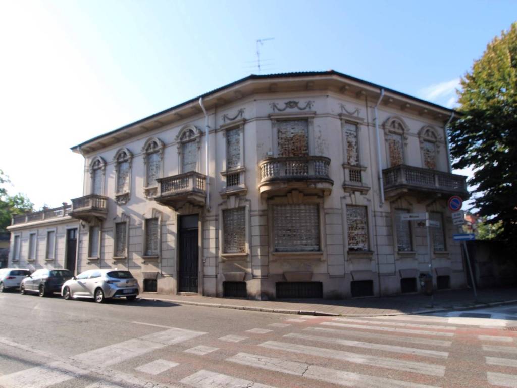 casa indipendente in vendita a Vigevano