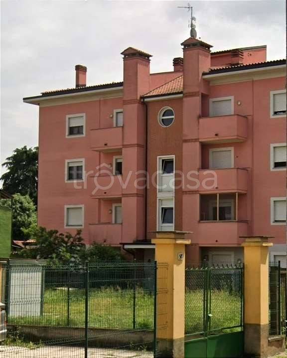 appartamento in vendita a Vigevano in zona Fogliano