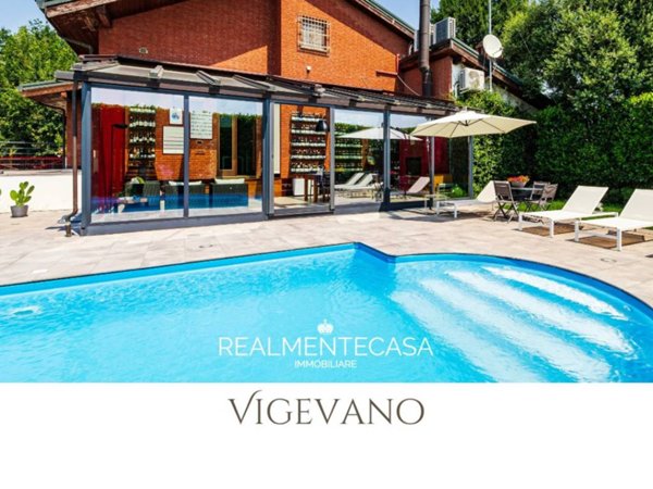 casa indipendente in vendita a Vigevano in zona Buccella