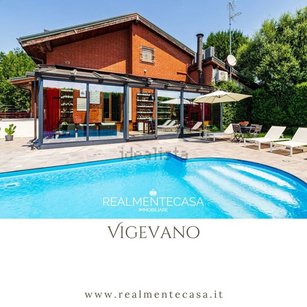 casa indipendente in vendita a Vigevano