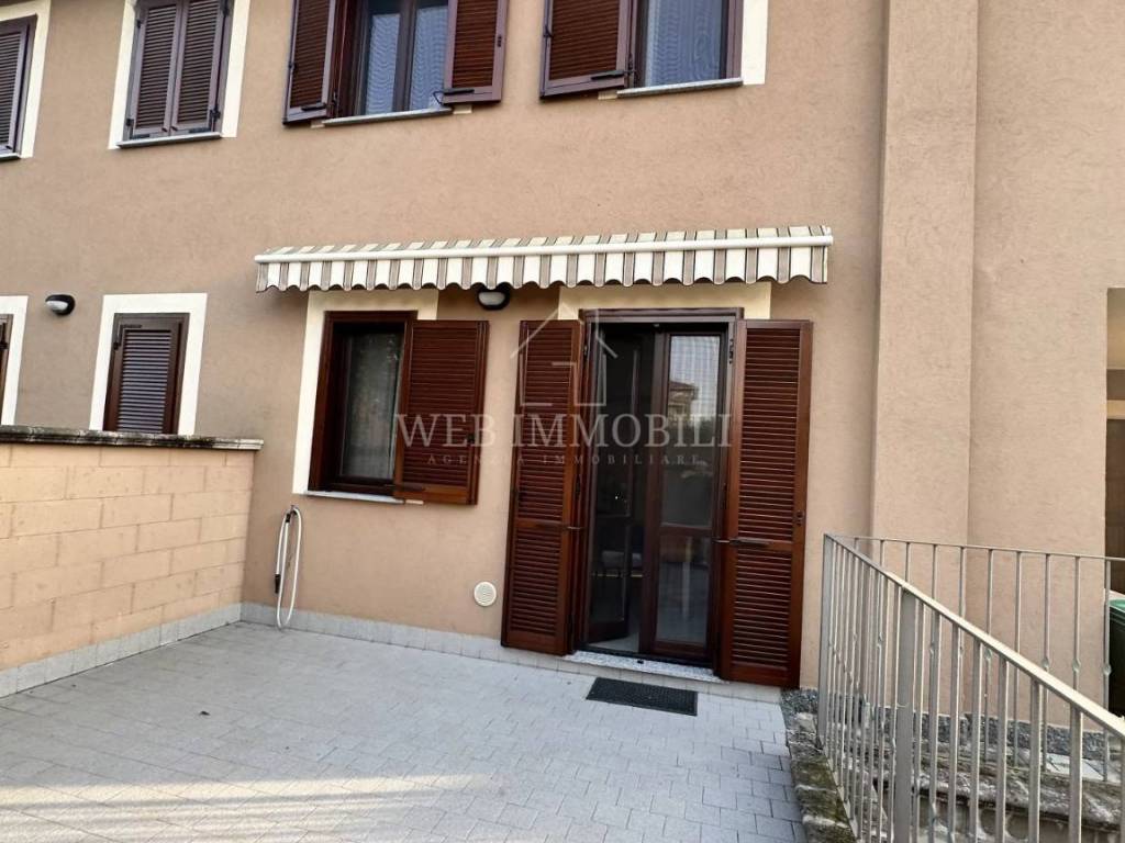 casa indipendente in vendita a Vigevano