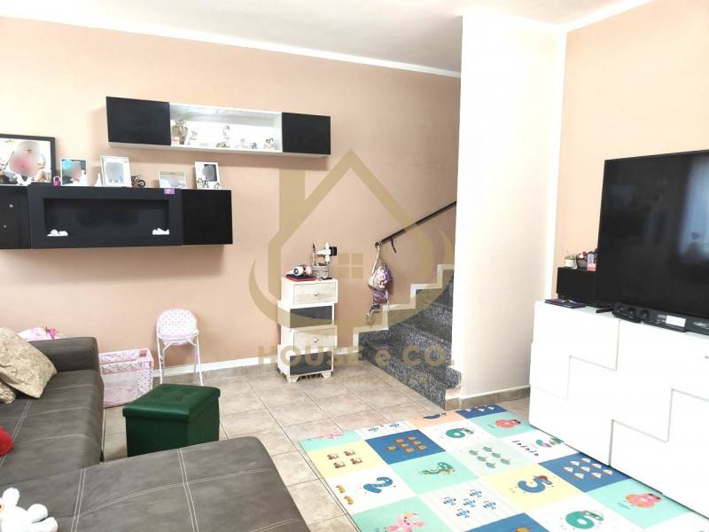 casa indipendente in vendita a Vigevano