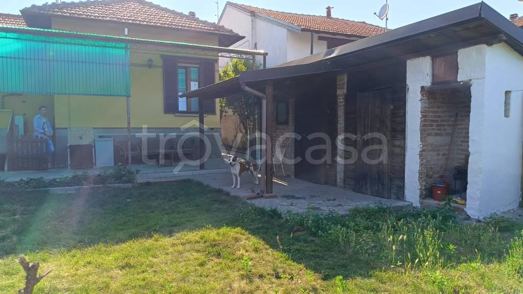 casa indipendente in vendita a Vigevano
