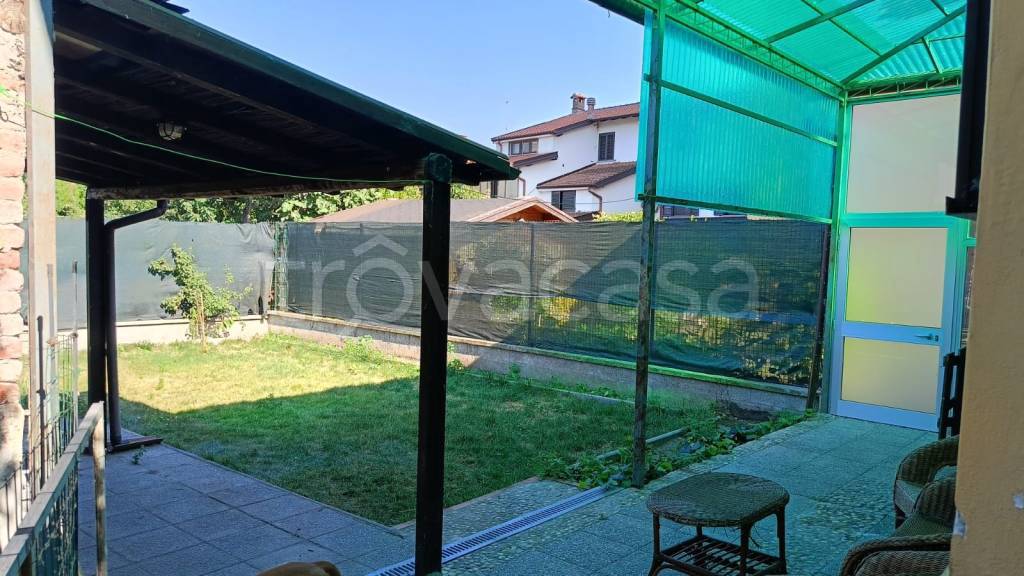 casa indipendente in vendita a Vigevano
