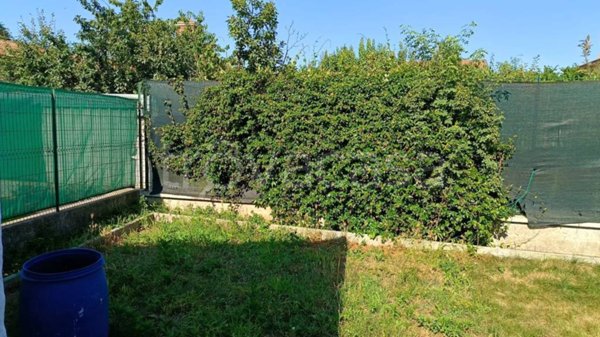 casa indipendente in vendita a Vigevano