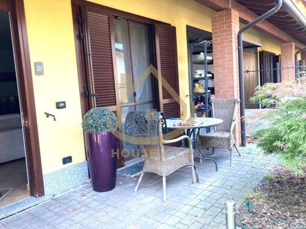 casa indipendente in vendita a Vigevano