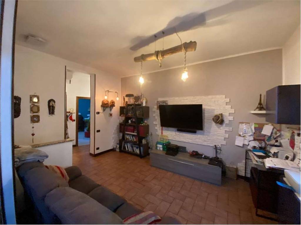 appartamento in vendita a Vigevano in zona Piccolini