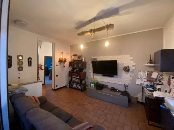 appartamento in vendita a Vigevano in zona Piccolini