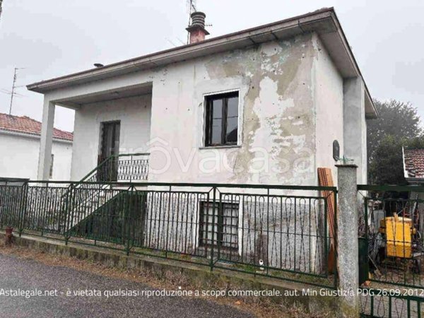 casa indipendente in vendita a Vigevano
