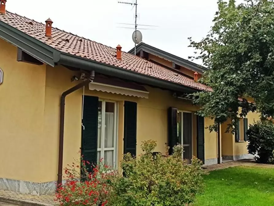 casa indipendente in vendita a Vigevano