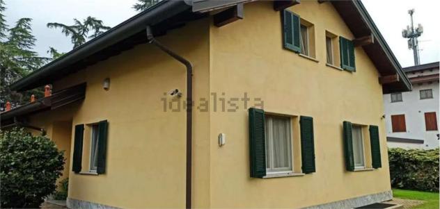 casa indipendente in vendita a Vigevano
