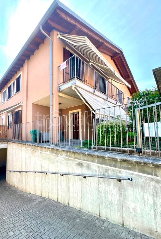 casa indipendente in vendita a Vigevano