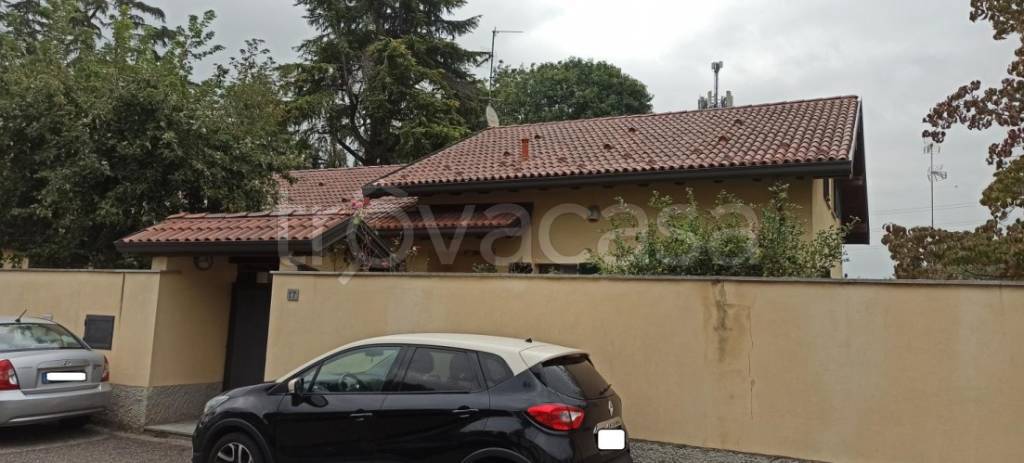 casa indipendente in vendita a Vigevano