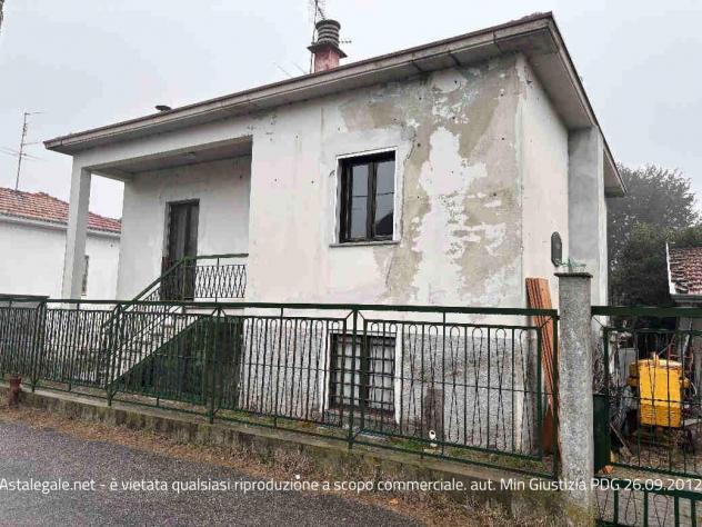 casa indipendente in vendita a Vigevano