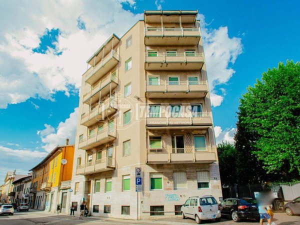 appartamento in vendita a Vigevano