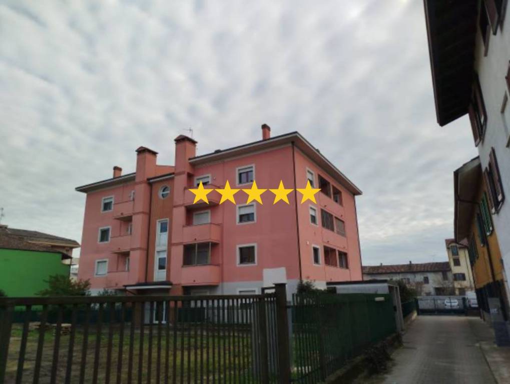 appartamento in vendita a Vigevano in zona Fogliano