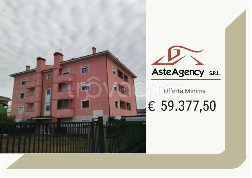 appartamento in vendita a Vigevano in zona Fogliano