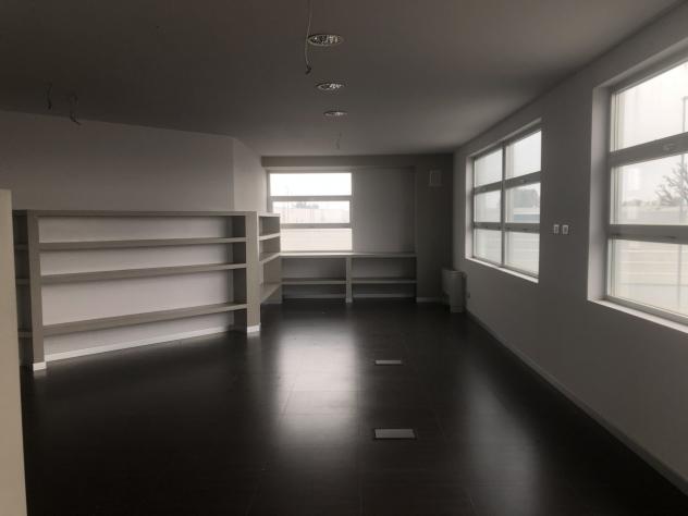 ufficio in vendita a Vigevano