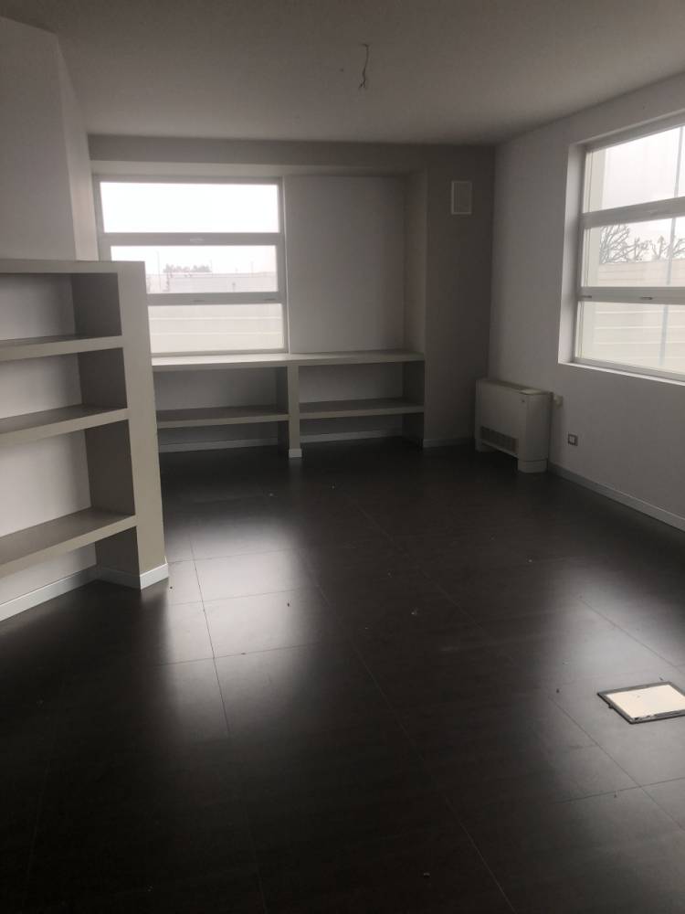 ufficio in vendita a Vigevano