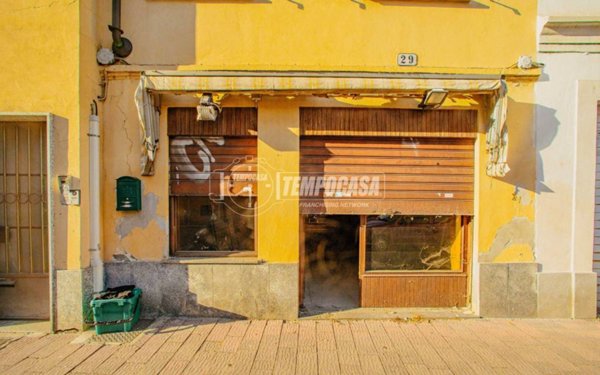 negozio in vendita a Vigevano