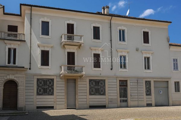 locale di sgombero in vendita a Vigevano