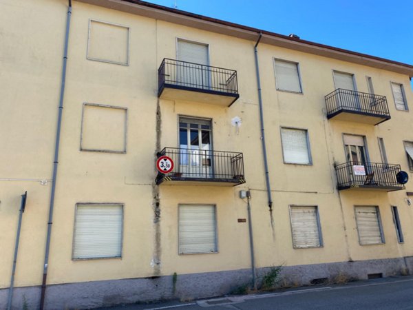 negozio in vendita a Vigevano