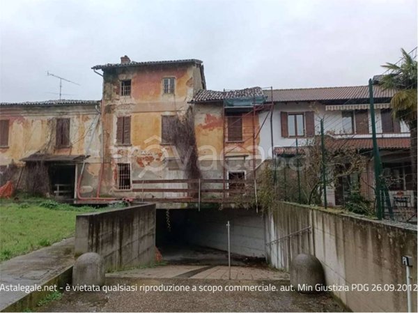 casa indipendente in vendita a Vigevano in zona Morsella