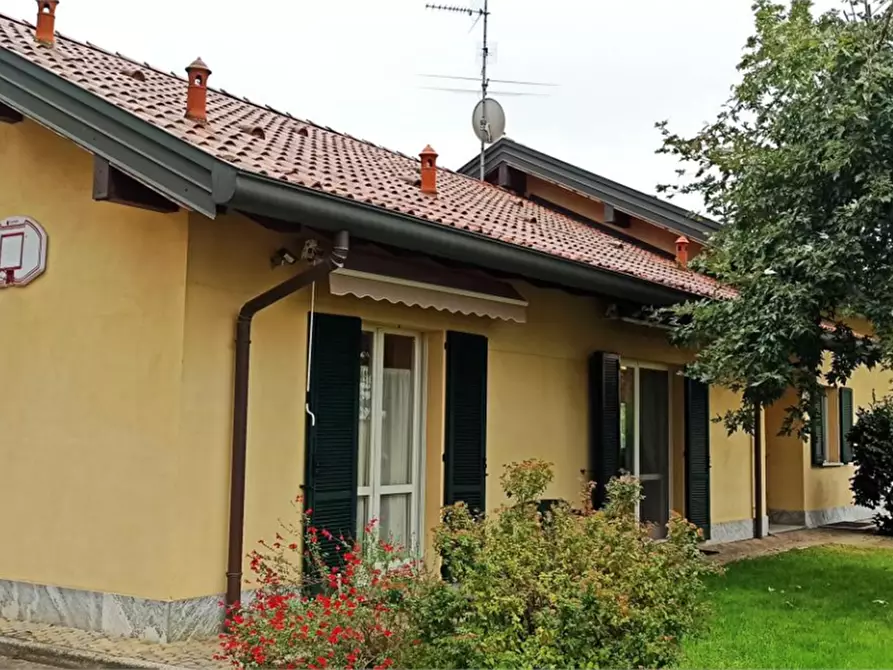 casa indipendente in vendita a Vigevano