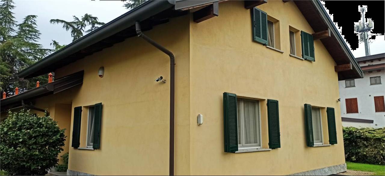 casa indipendente in vendita a Vigevano