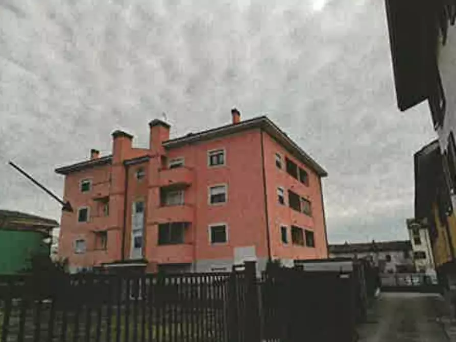 appartamento in vendita a Vigevano in zona Fogliano