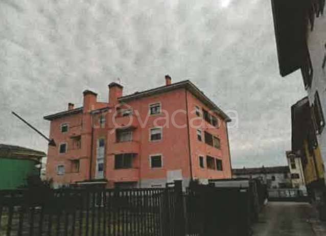 appartamento in vendita a Vigevano in zona Fogliano
