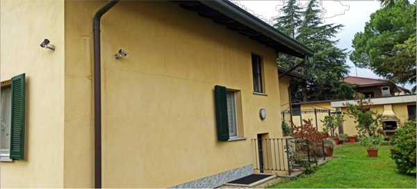 casa indipendente in vendita a Vigevano