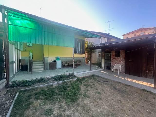 casa indipendente in vendita a Vigevano