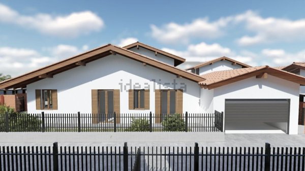 casa indipendente in vendita a Vigevano