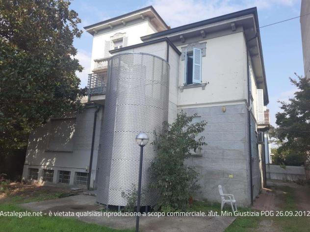 casa indipendente in vendita a Vigevano