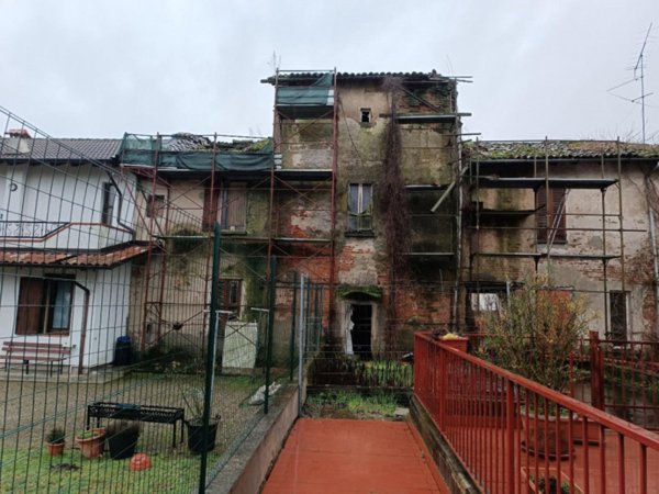 casa indipendente in vendita a Vigevano