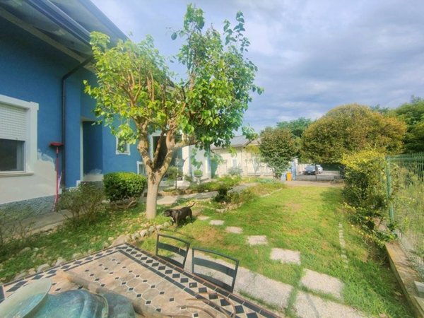 casa indipendente in vendita a Vigevano