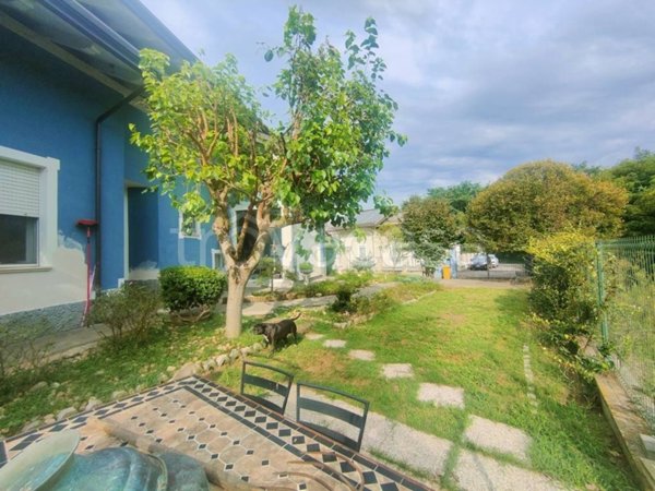 casa indipendente in vendita a Vigevano