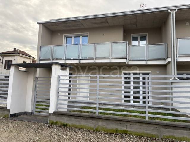 casa indipendente in vendita a Vigevano