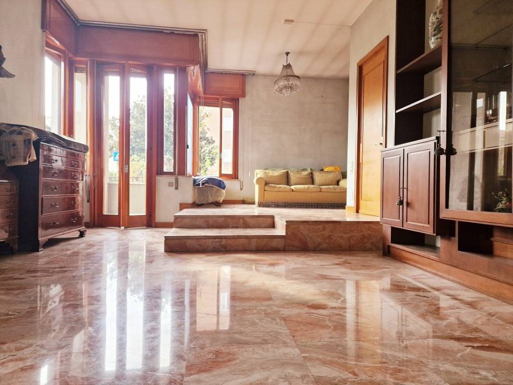 casa indipendente in vendita a Vigevano