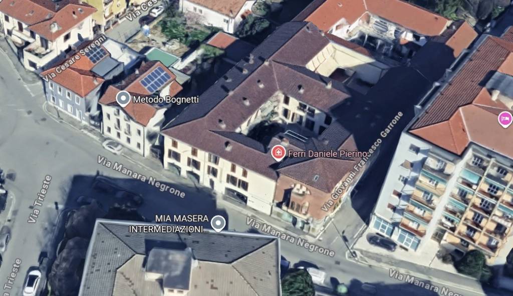 negozio in vendita a Vigevano