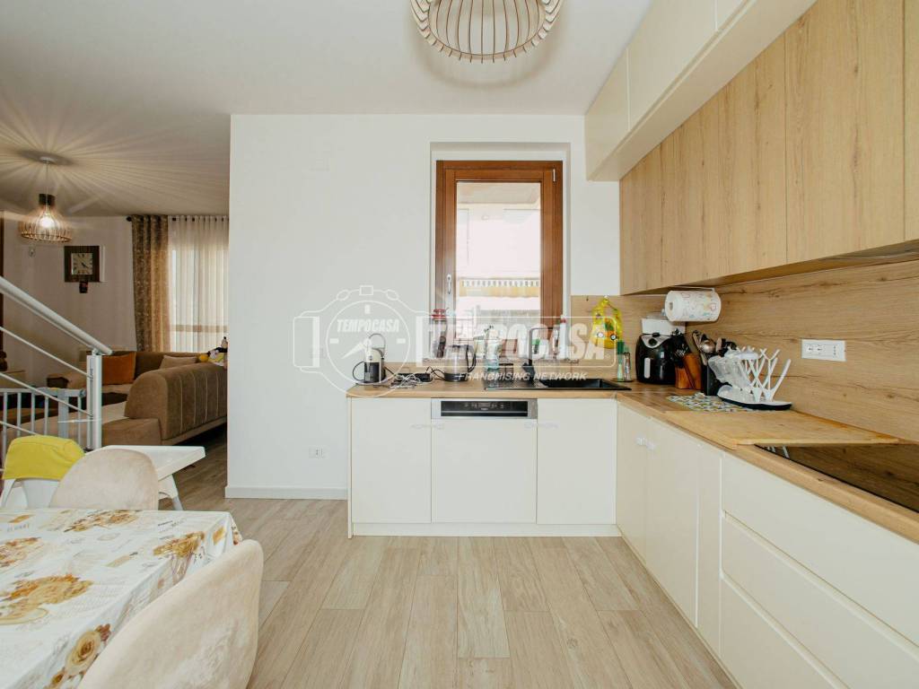 casa indipendente in vendita a Vigevano