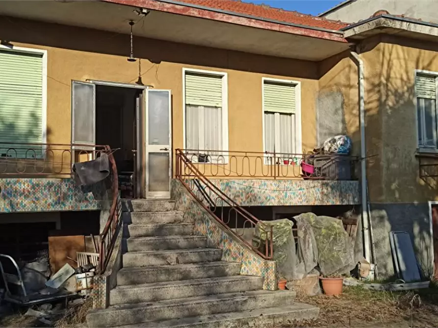 casa indipendente in vendita a Vigevano