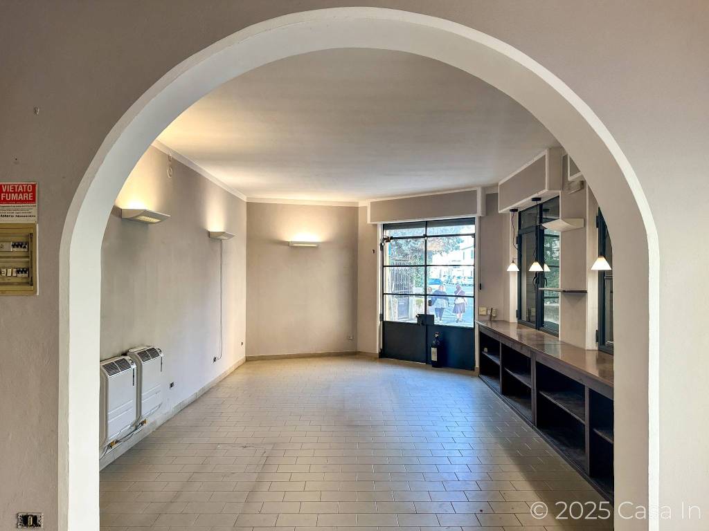 negozio in vendita a Vigevano