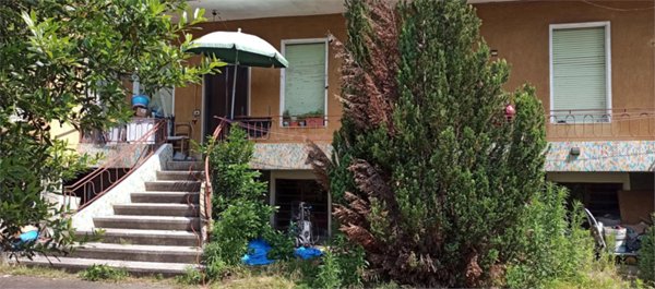 casa indipendente in vendita a Vigevano