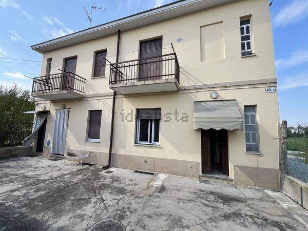 casa indipendente in vendita a Vigevano