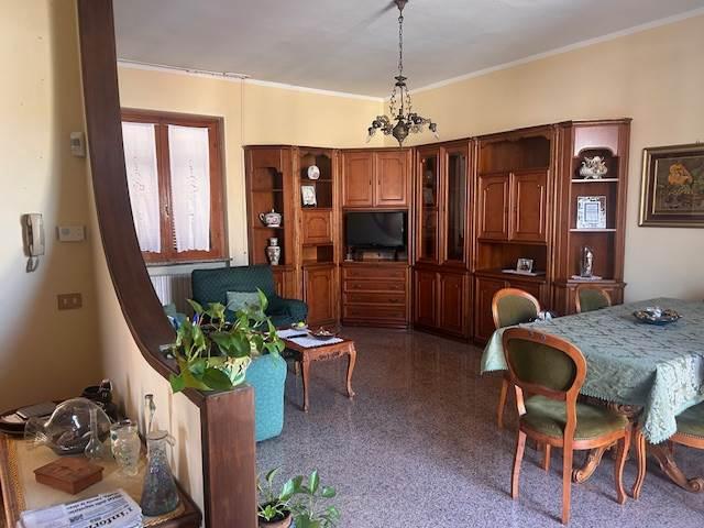 casa indipendente in vendita a Vigevano