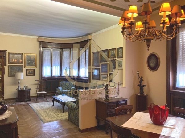 casa indipendente in vendita a Vigevano