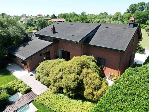 casa indipendente in vendita a Vigevano in zona Buccella