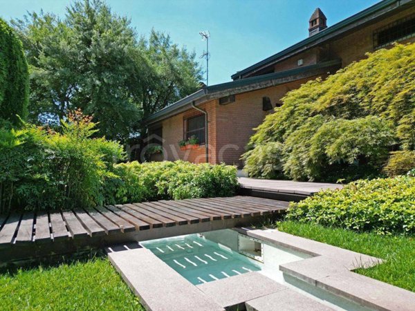 casa indipendente in vendita a Vigevano